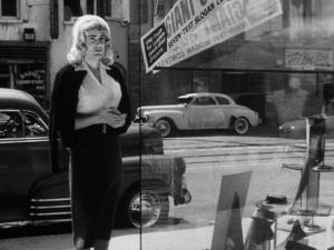 Glenda dreams wistfully of an uber-comfy new girdle.